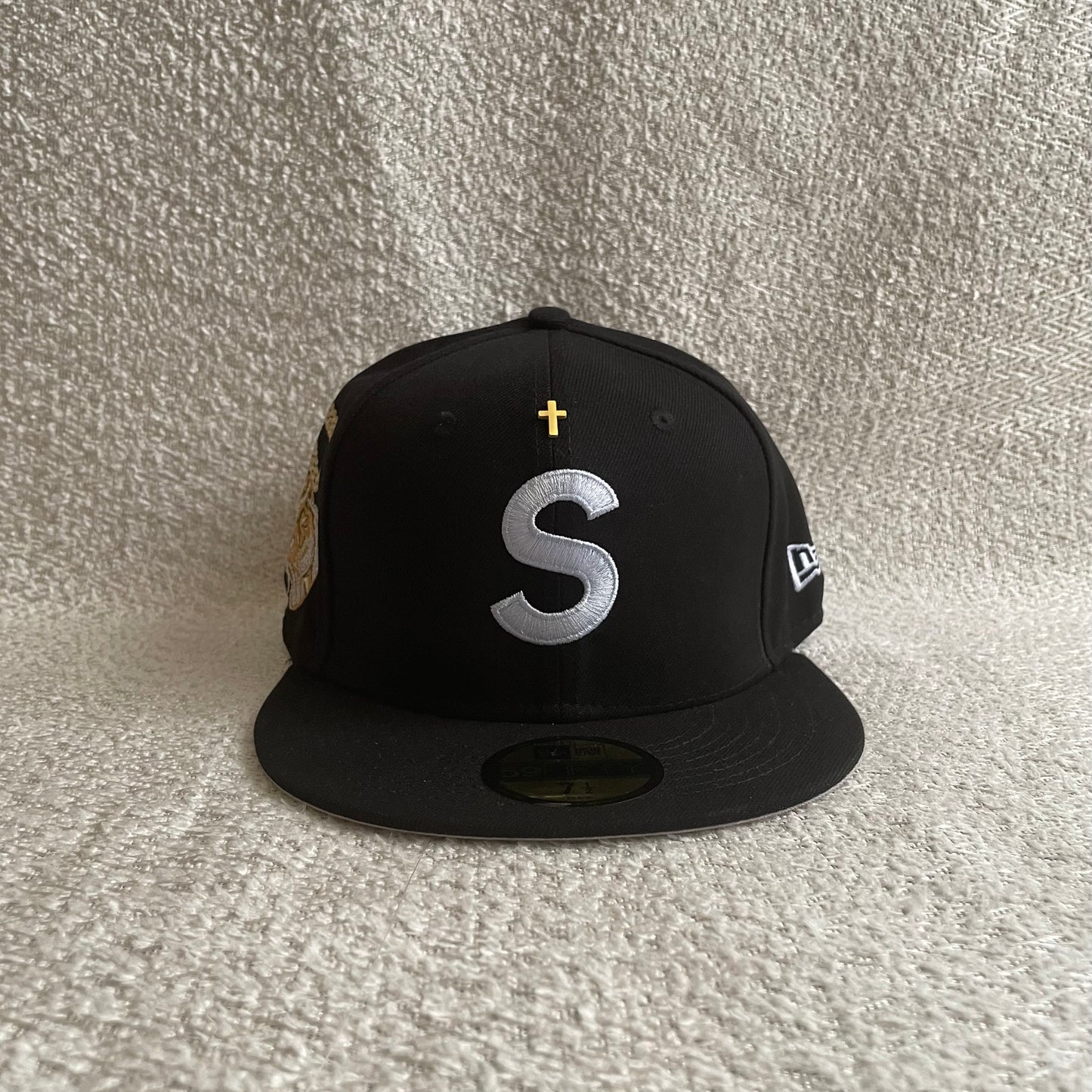 Gorra new era Supreme Jesus Piece