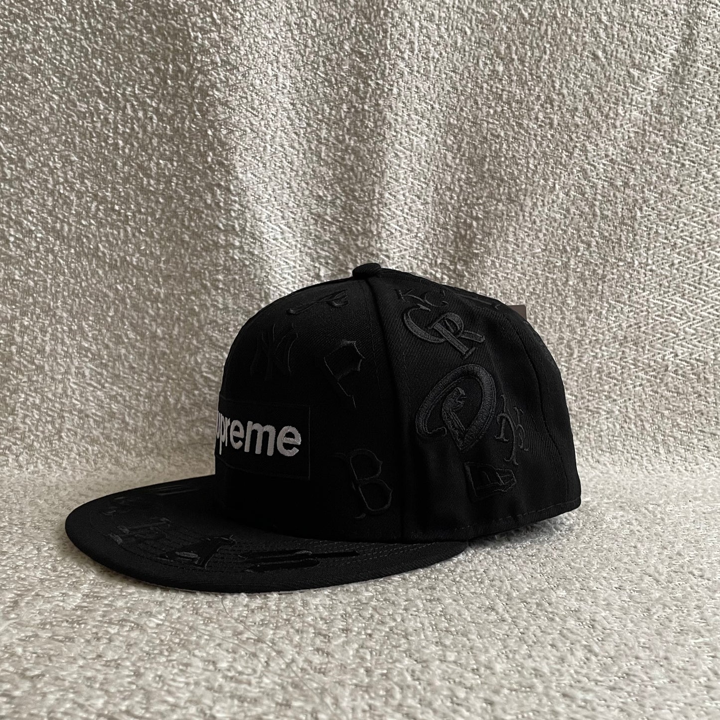 Gorra New era All Over Supreme