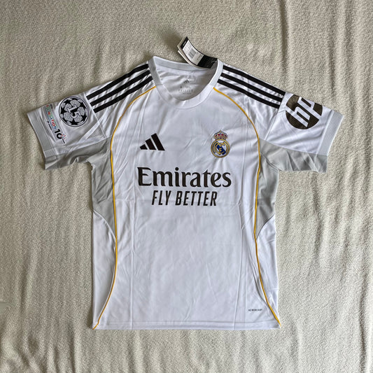 Real Madrid Local 25/26 versión fan