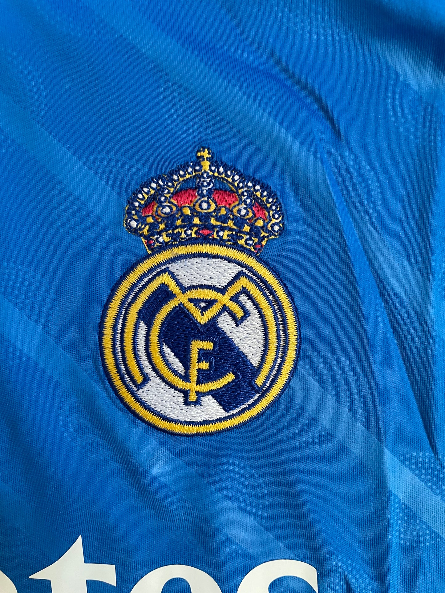 Real Madrid Alternativa 25/26 versión fan